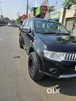 pajero sports black color 4×4 ch no urgent sell only serious buyer