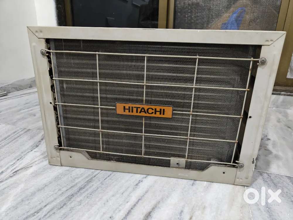 Brand New Condition Hitachi 1 ton Window AC