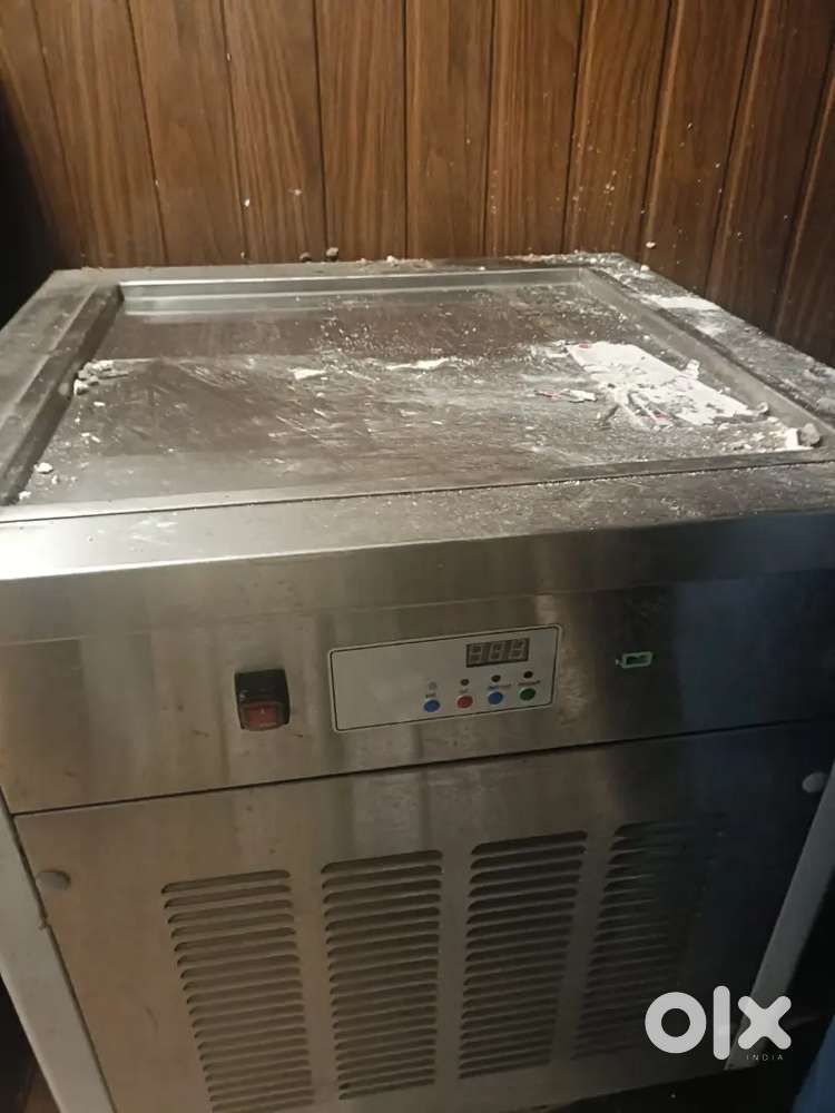 Icecream roller machine