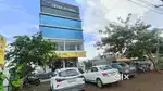 Commercial complex 2 offices on rent