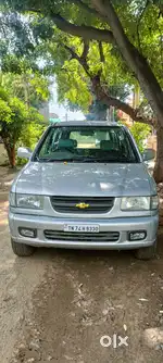 Chevrolet Tavera 2003-2007 LS B3 10 Seats BSIII, 2004, Diesel