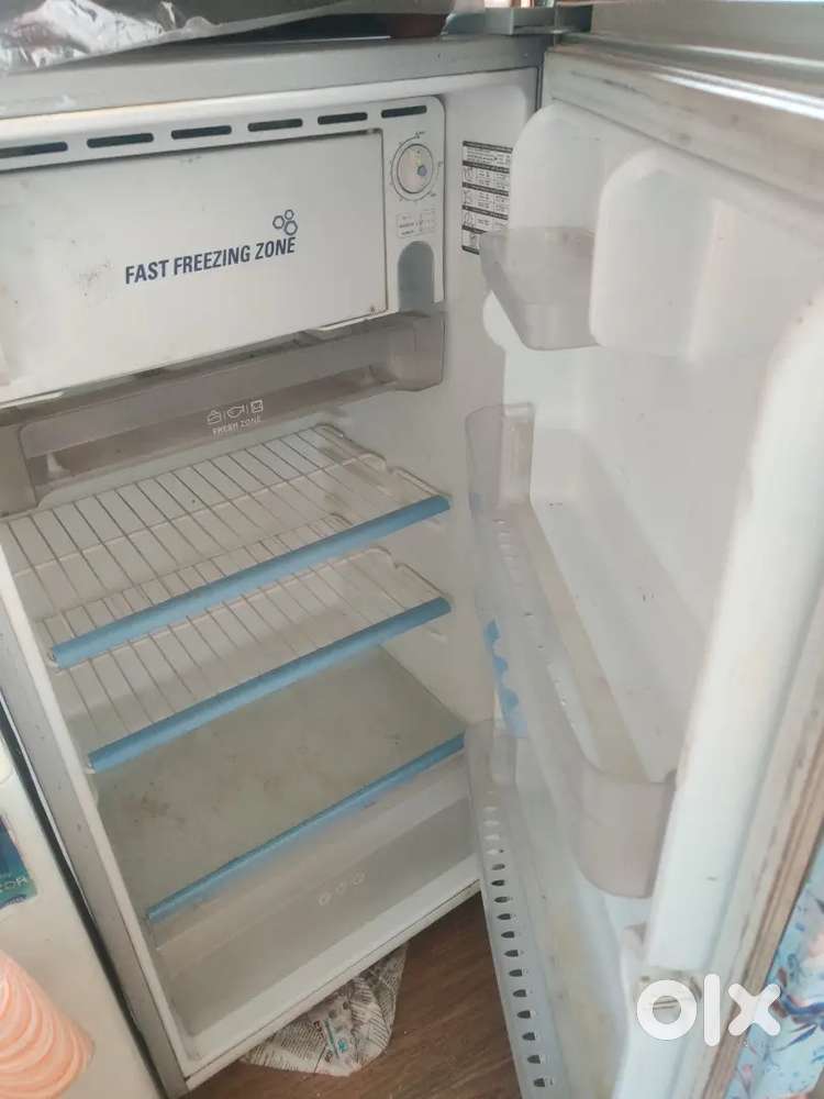 LG Refrigerator + Samsung front load Washing Machine- working conditio