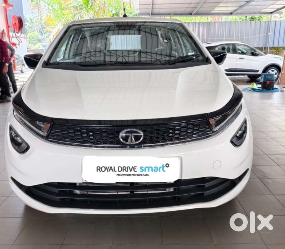 Tata Altroz, 2023, Petrol