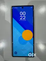 Samsung Fold 6 256GB Silver colour in mint condition