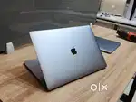 Apple Macbook Pro i7/16/512GB/5.5GB Graphics