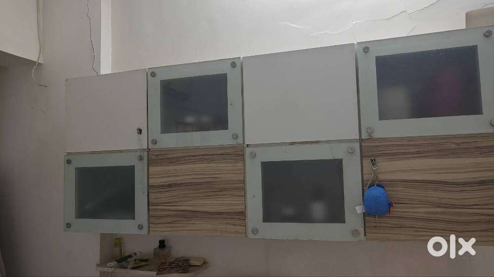fridge,bed,wardrobe
