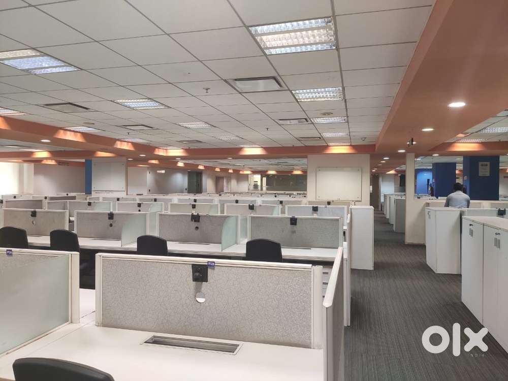 3400 sqft floor available on rent in pitampura