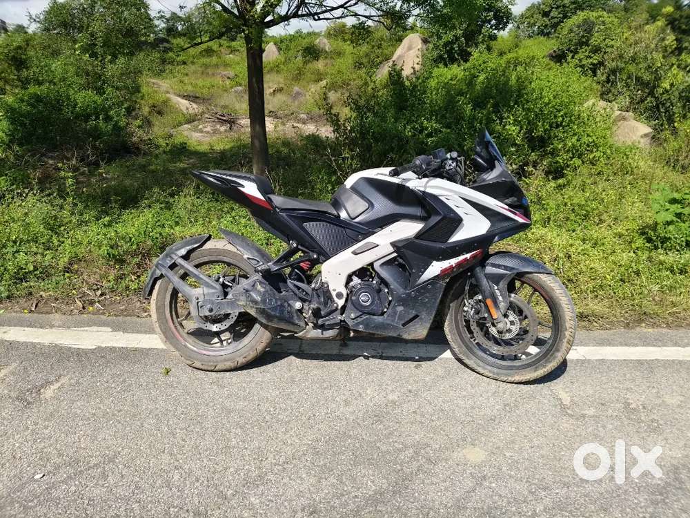 Brand new well maintained RS200 twin ch abs