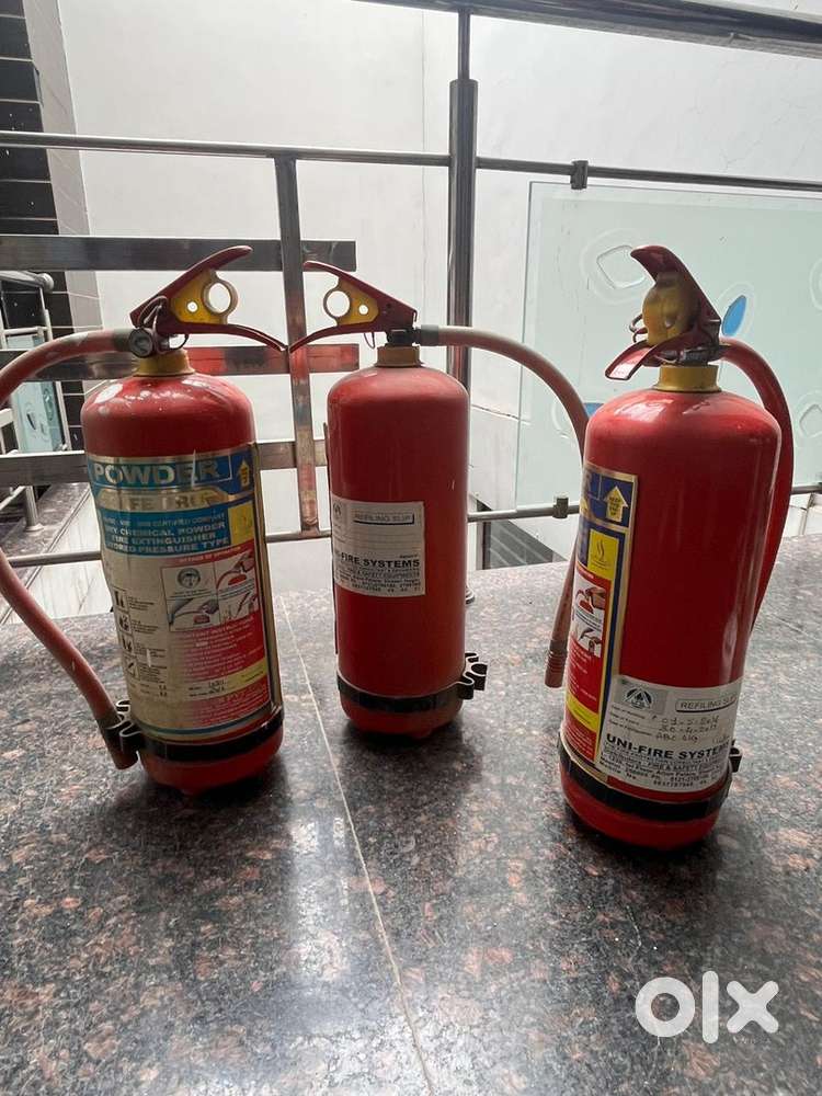 Fire extinguisher set of 3