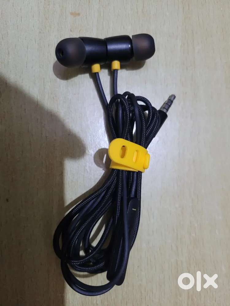 Realme buds2 earphones