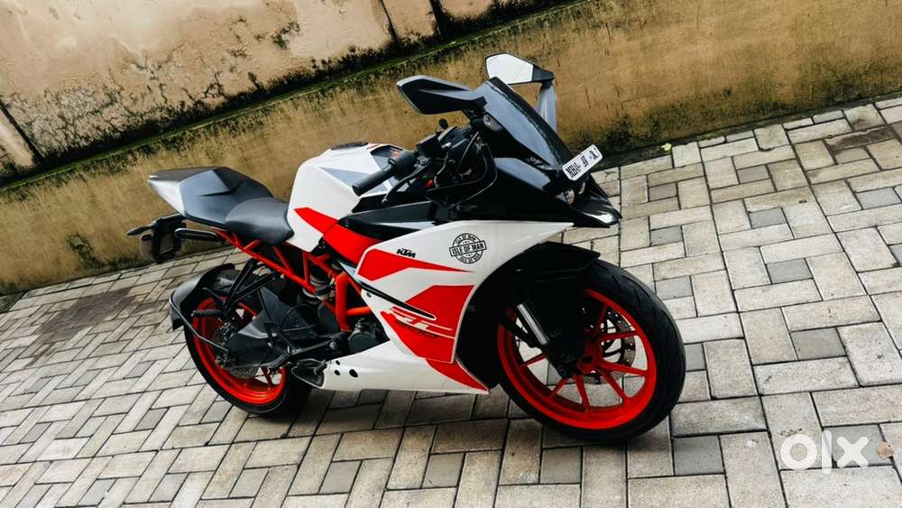 Showroom condition KTM RC 200 for sale