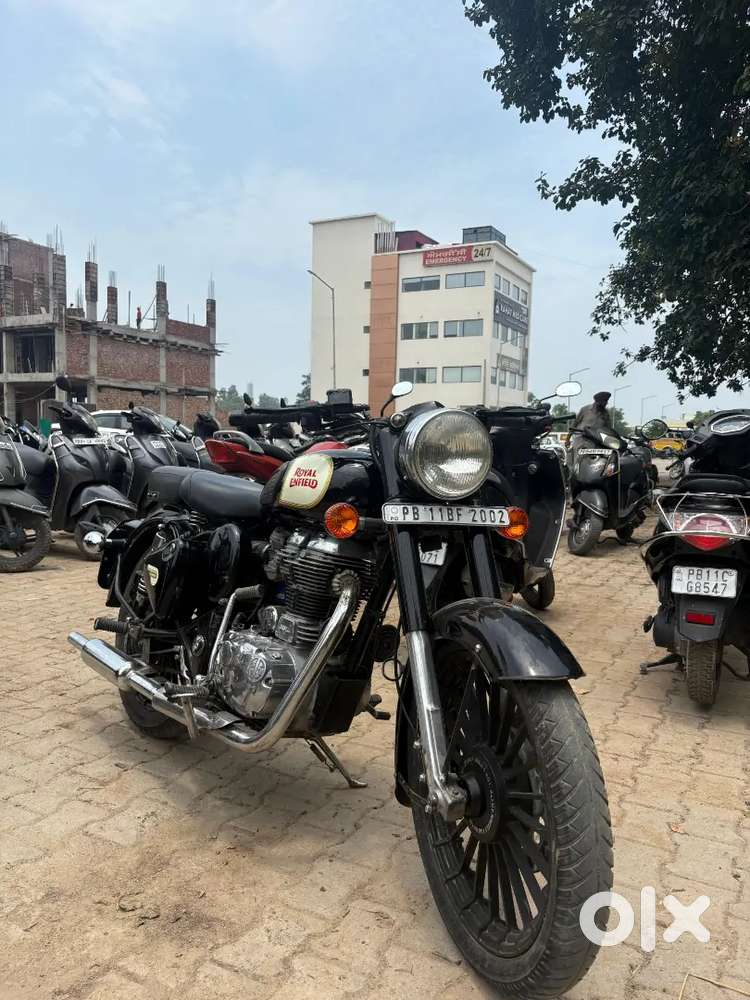Classic 350 with Rare VIP No. PB11BF2002,  22000 km Driven only,
