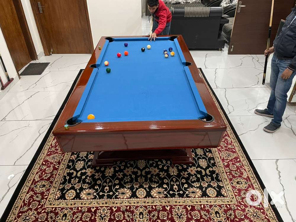 Pool table with dining top