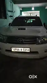 Toyota Fortuner Legender 2018 Diesel 930000 Km Driven