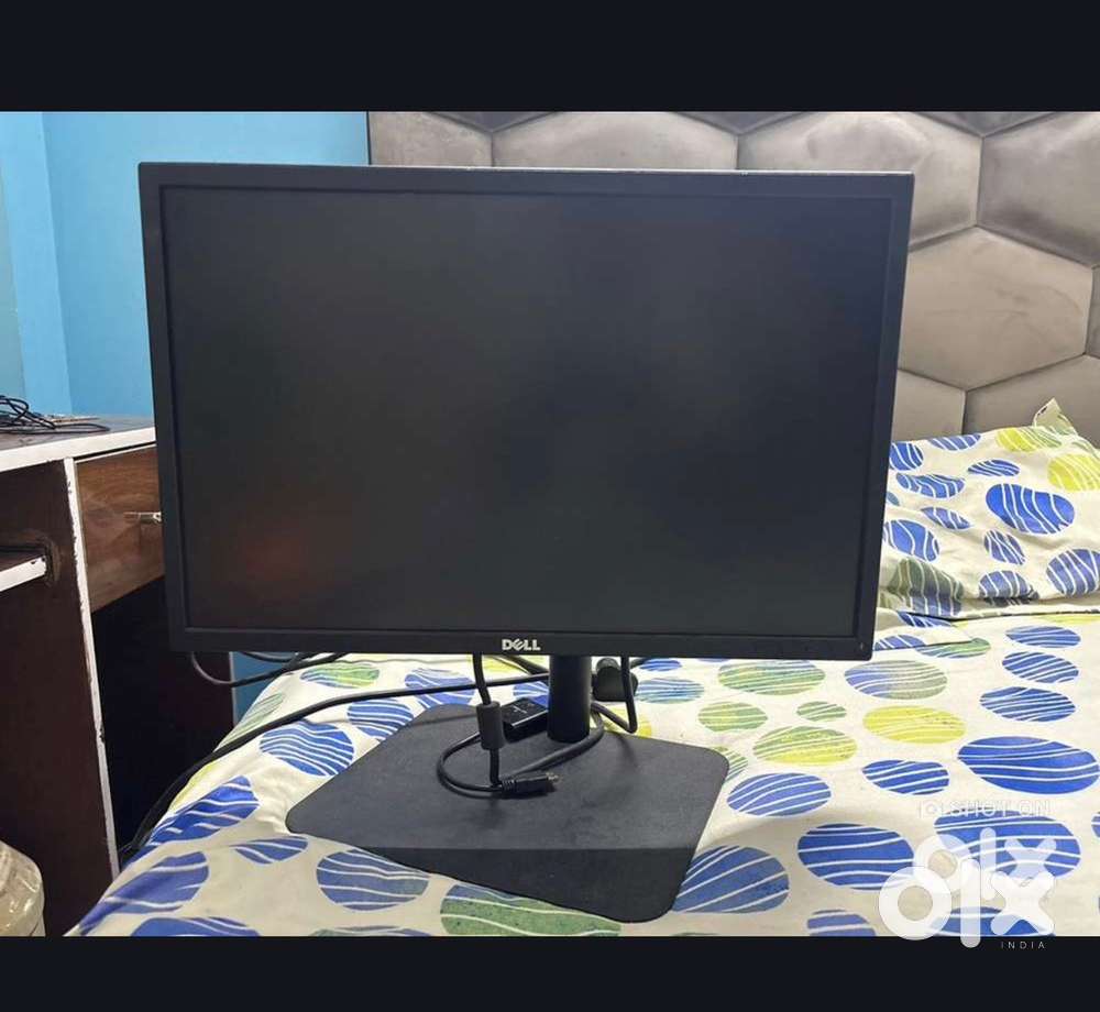 24 inches Dell Display