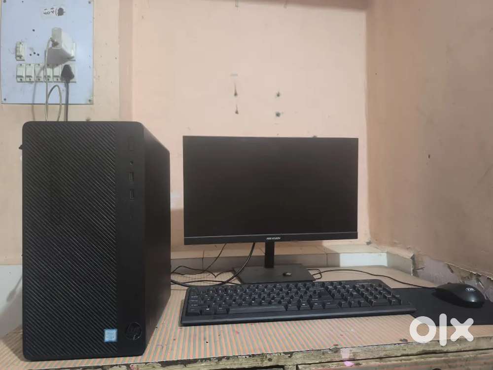 Full set up of computer