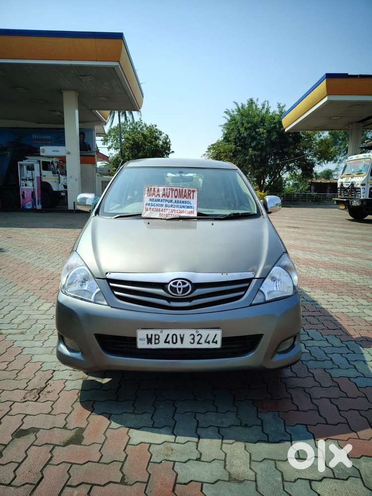 Toyota Innova 2004-2011 2.5 V Diesel 7-seater, 2011, Diesel
