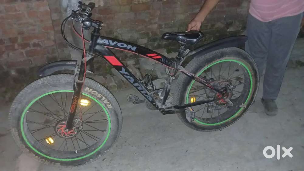 Avon fat tyre cycle with Shimano all new gears system