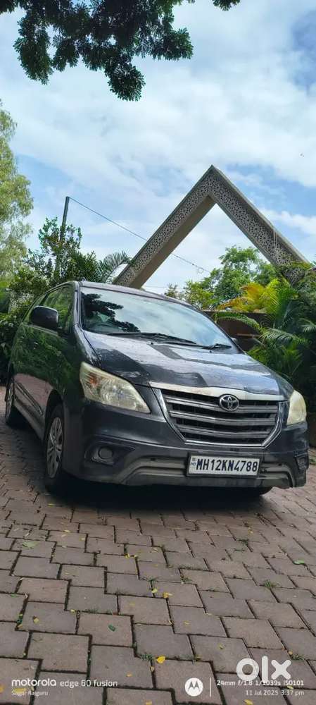 Toyota Innova 2015