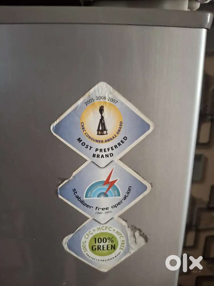 Refrigator