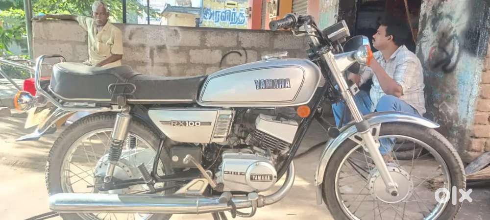 Yamaha RX 100 silver colour good condition vehicle