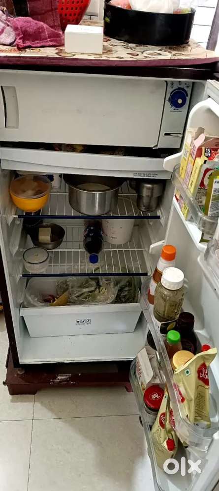 Refrigerator whirlpool 4* single door 180L