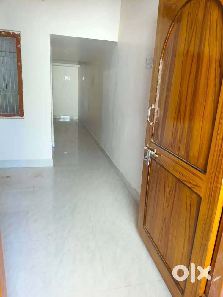 House For Ladies/Women (working/student)