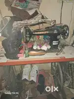 2 stitching machines