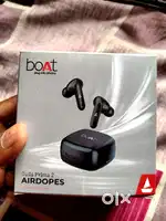 BOAT Airbuds