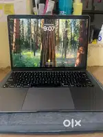 MACBOOK AIR M1