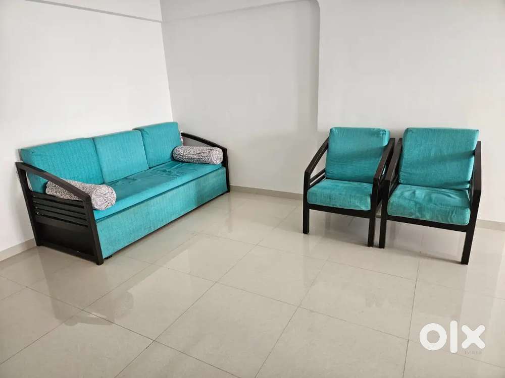 5 Seater Sofa in mint condition