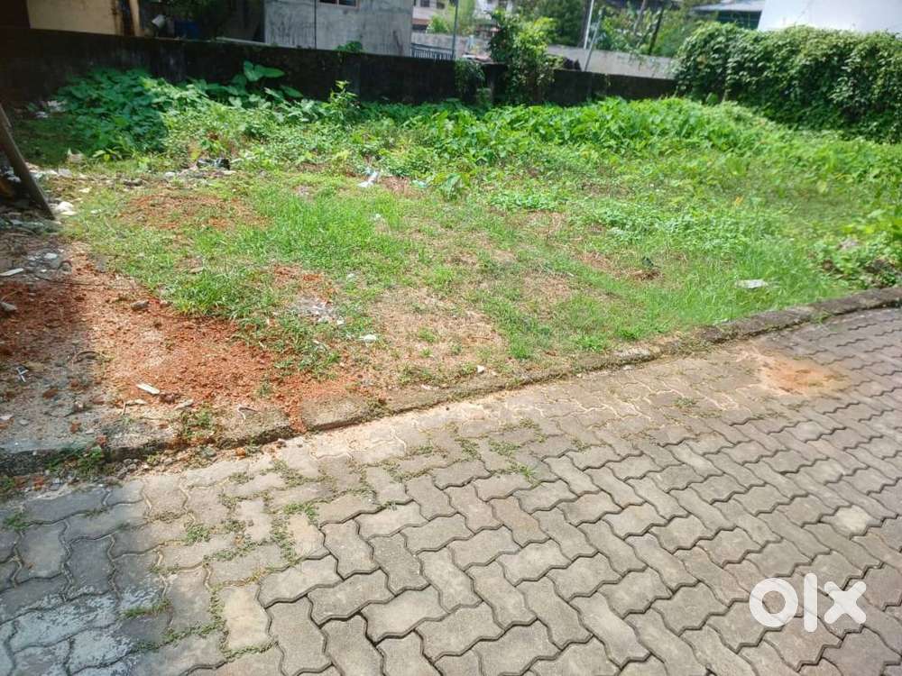 5 Cents of Residential Land in Panampilly Nagar.