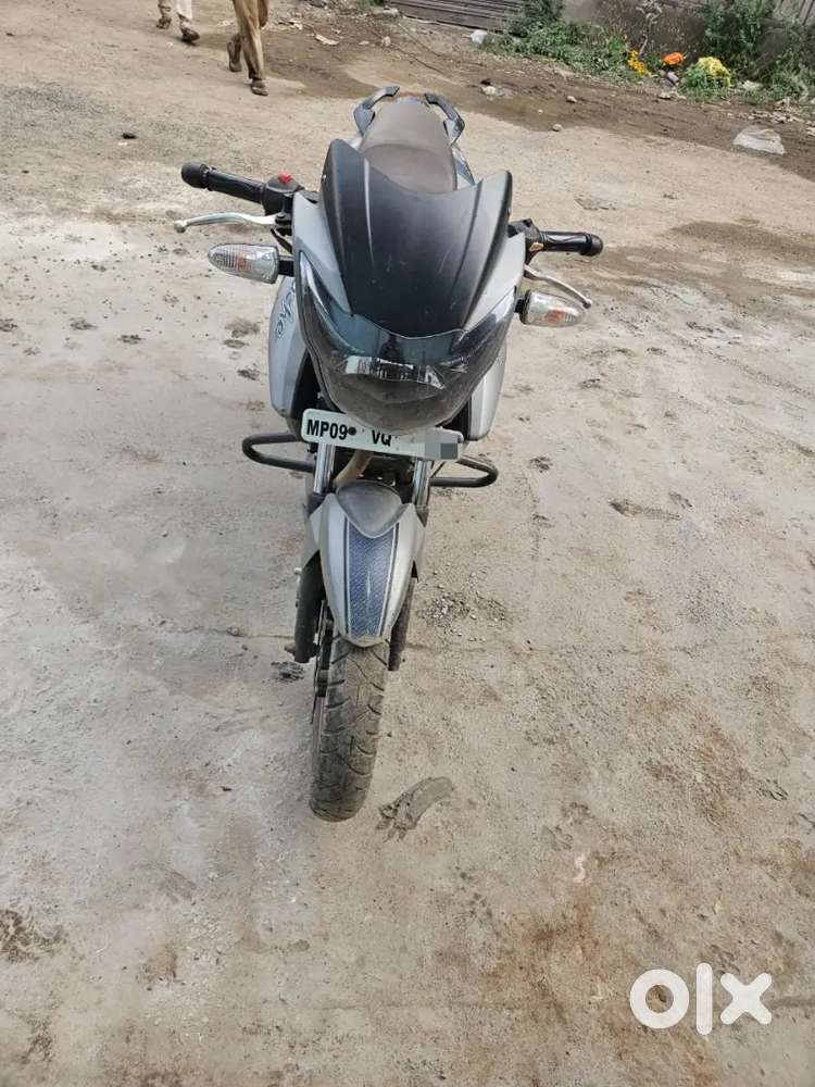 Apache rtr 160 (2019)