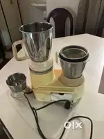 2 nos Mixi going to sail