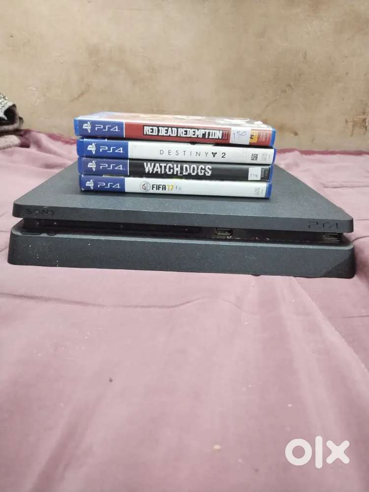 PlayStation 4 slim 1tb