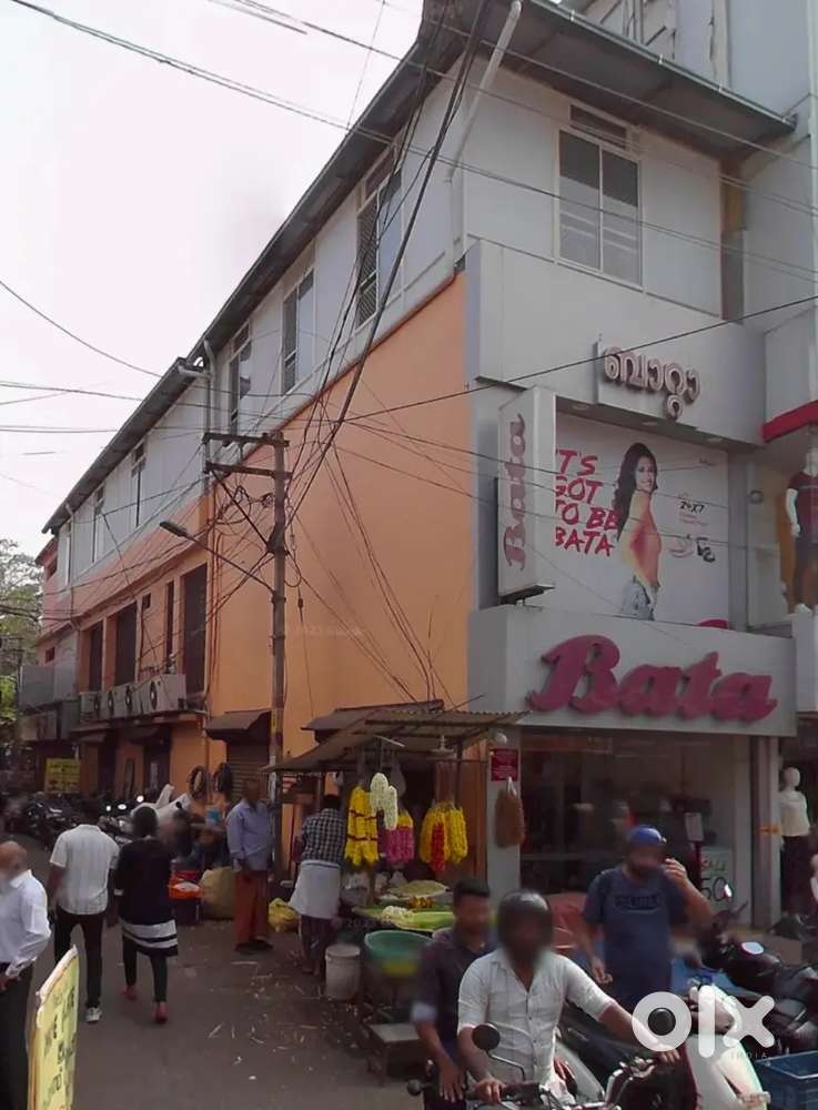 2000 sqft @ East Fort chalai Gandhi Park trivandrum