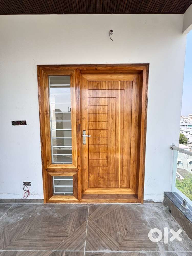 Premium 3BHK EAST FACING @ 2000 sft near gandhinagar park