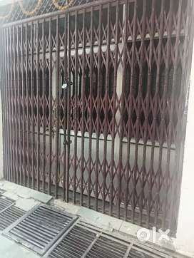 2000 sq ft office cum godown rent durgapuri mavaiya Charbagh Lucknow