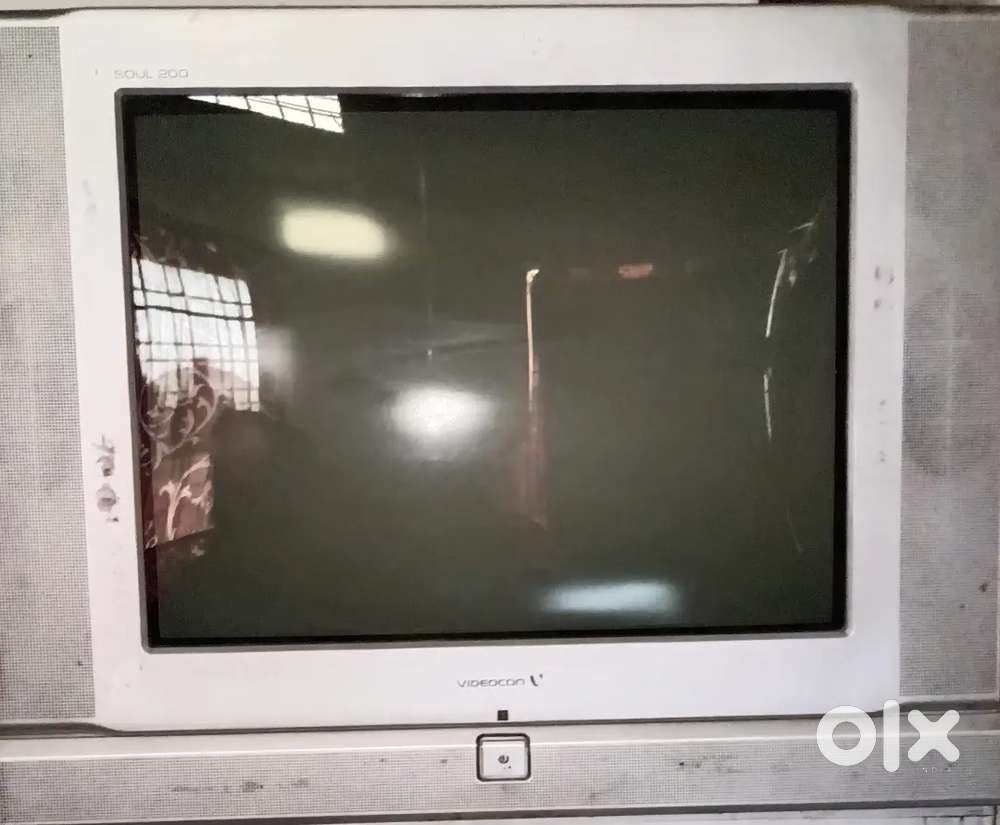 Videocon tv (24) inch in white colour