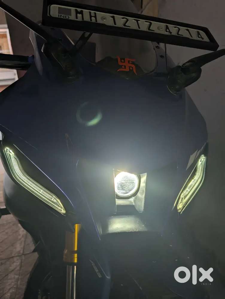 Very good condition R15 vr for sell