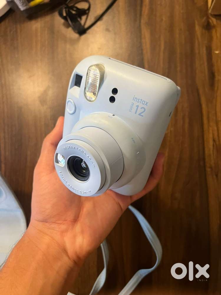 Fujifilm Instax mini 12 instant Camera brand new with all accessories