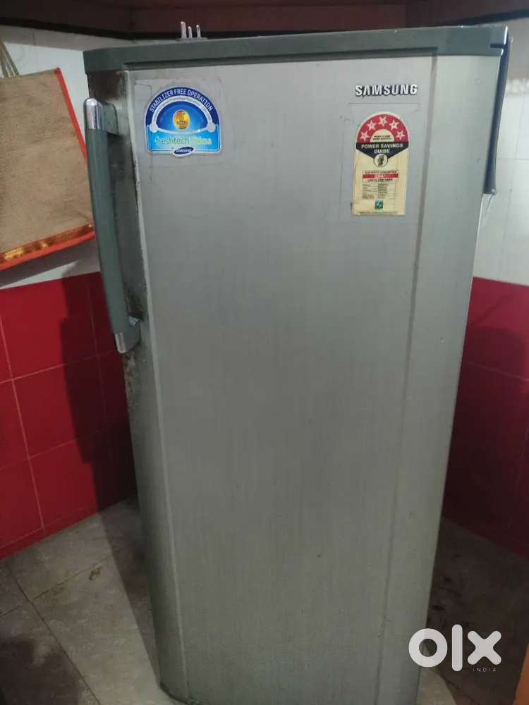 SAMSUNG 5 STAR 210 LTR