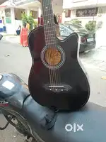 Best quality guitar with bag and box complete