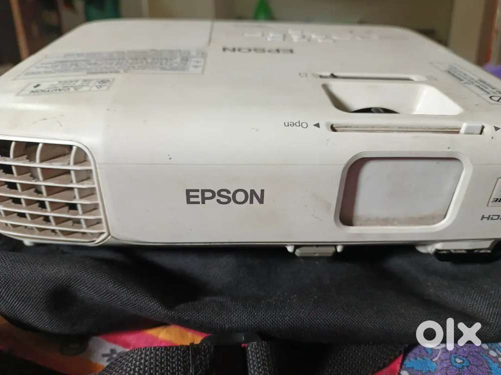Epson projector for good condition brand compani