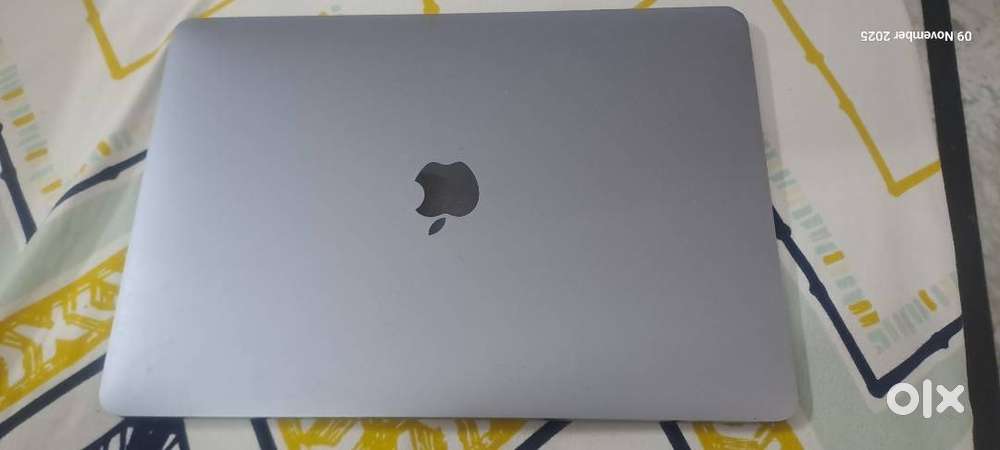 MacBook Pro M1 Laptop excellent performance