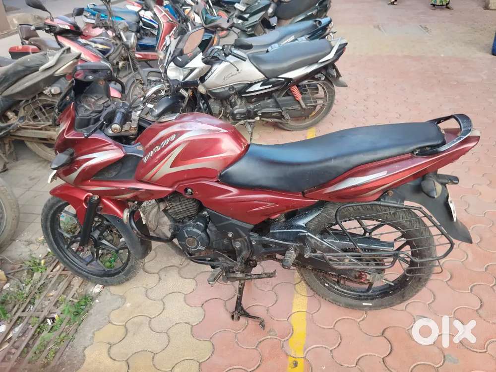 BAJAJ DISCOVER 150