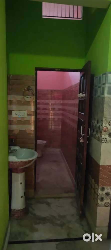 Seperate 2 room set with modular kitchen