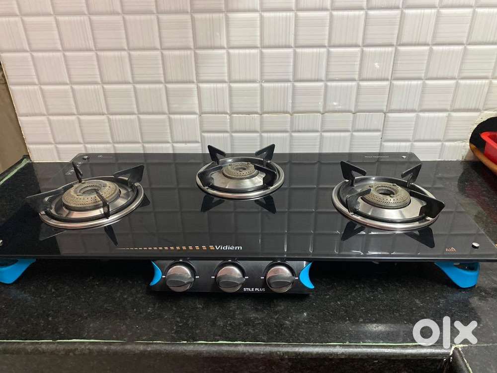 Gas stove 3 burners glass top