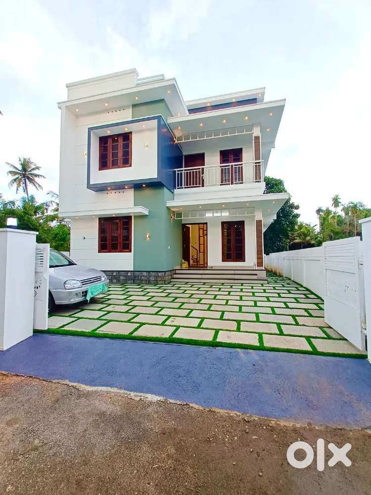 Thathappilly 3 BHK 1350 sqft