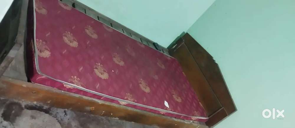 Single Bed gadda ( matteres)